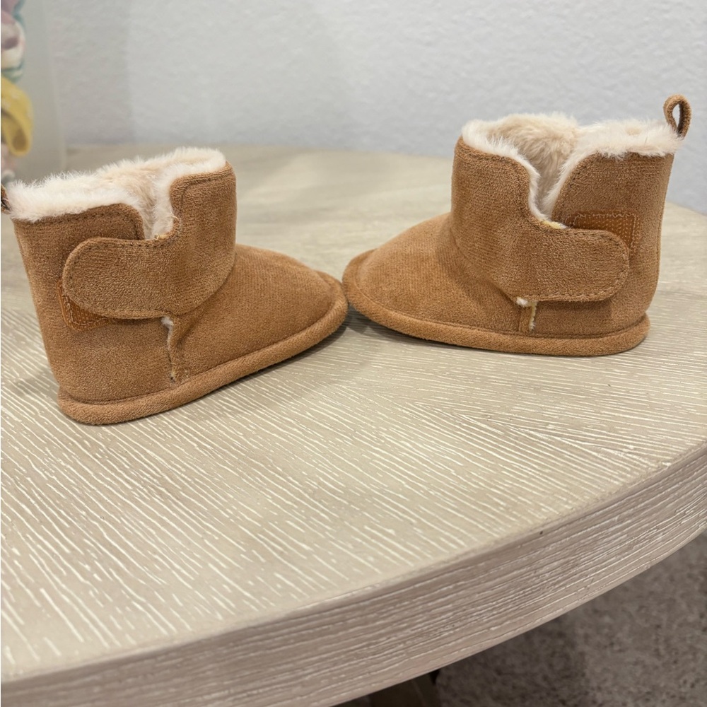 Cozy Tan Baby Booties - Picture 4 of 4